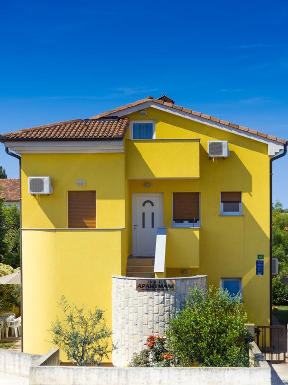 Apartments Manuela Pula Luaran gambar